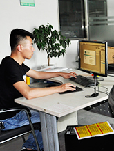 資深設(shè)計(jì)師